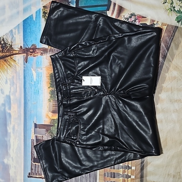 Judy Blue High Waisted Straight Pants Size 15/32 Faux Leather NWT - Picture 2 of 9